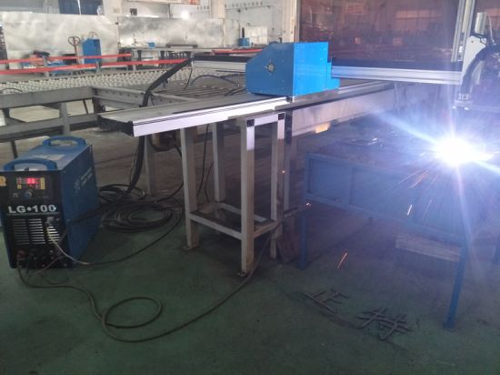 중국에서 CNC 플라즈마 튜브 커팅 머신 금속 커터