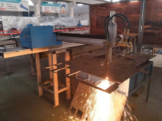 시작 제어 시스템을 갖춘 자동 CNC 플라즈마 절단 금속 기계